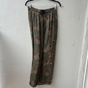 Ellen Tracy Green Floral Women's Pants